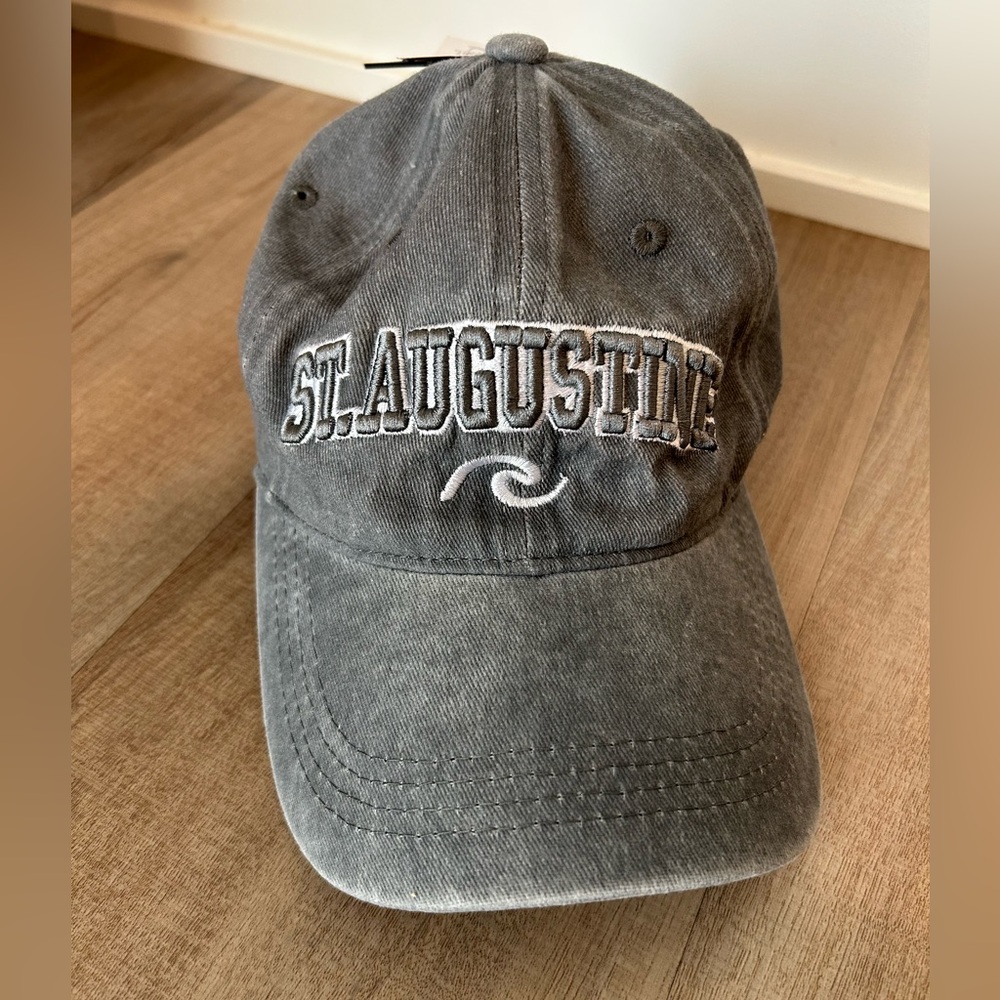New with Tags St. Augustine Florida Gray Cap